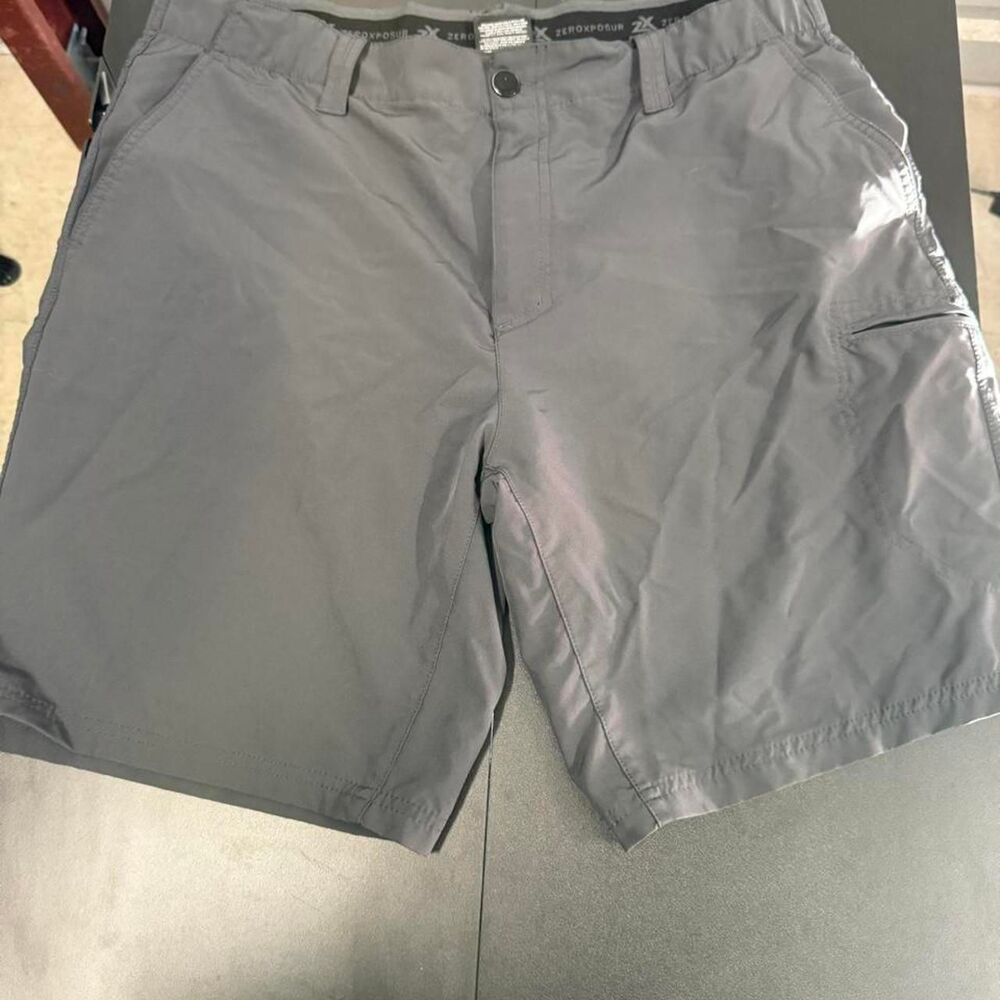 Zeroxposur Men's Grey Shorts